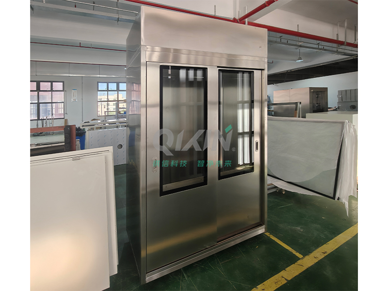 常州市某半导体行业洁净衣柜