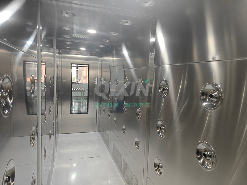 越南某电子行业隧道风淋室